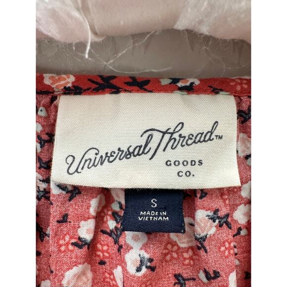 UNIVERSAL THREAD | Red Cottage Floral Boho Puff Sleeve Keyhole Blouse | Small - Picture 5 of 5
